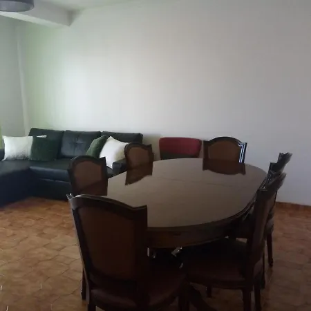 Casa Rocha Relaxe 度假居 *